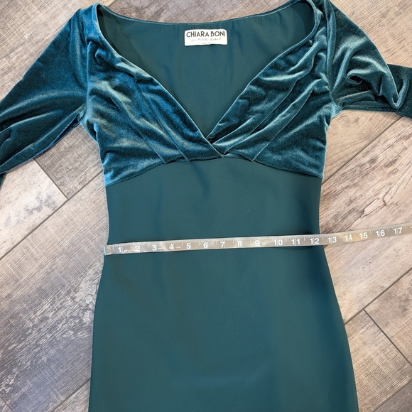 Chiara Boni Green Cocktail Sheath Dress with velvet And  3/4 Sleeves Size 40 - Picture 7 of 9